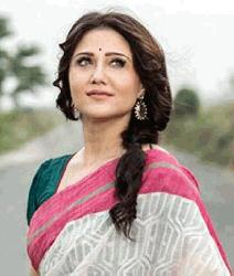 ছবিতে আপত্তিকর মন্তব্যের জবাব দিলেন স্বস্তিকা