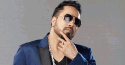 মাত্র ১০ মিনিট গান গেয়ে দেড় কোটি টাকা নিলেন মিকা
