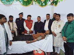 মুক্তিযুদ্ধের শহীদদের উৎসর্গ করে গাজীপুরে স্বেচ্ছায় রক্তদান
