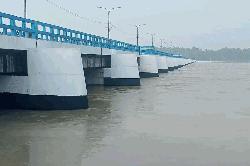 তিস্তার পানি বিপৎসীমা ছুঁই ছুঁই, খুলে দেওয়া হয়েছে ৪৪ জলকপাট