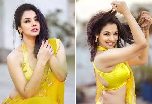 কাদের প্রেমিকা ও স্ত্রী কোটার শিল্পী  বলেছেন রুনা খান ?